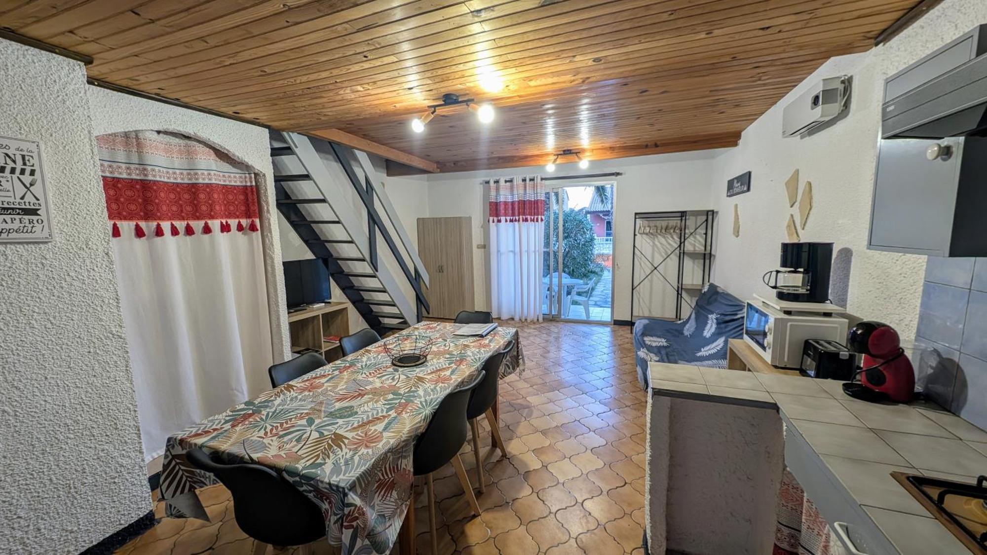 Gite La Capelle Roquefort Des Corbieres Sigean Narbonne Aude Ruang foto